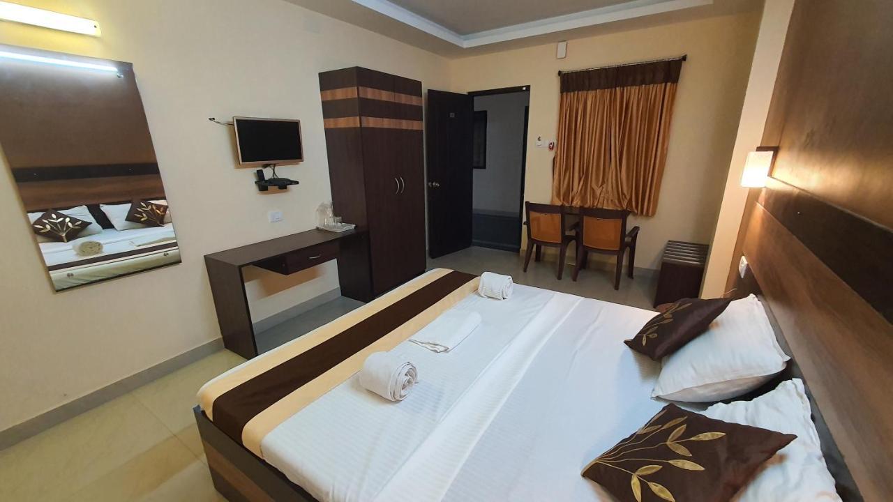 Hotel S4 Residency Chennai Exterior foto
