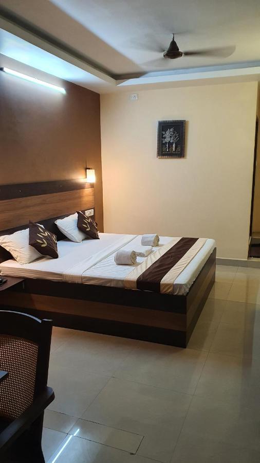 Hotel S4 Residency Chennai Exterior foto