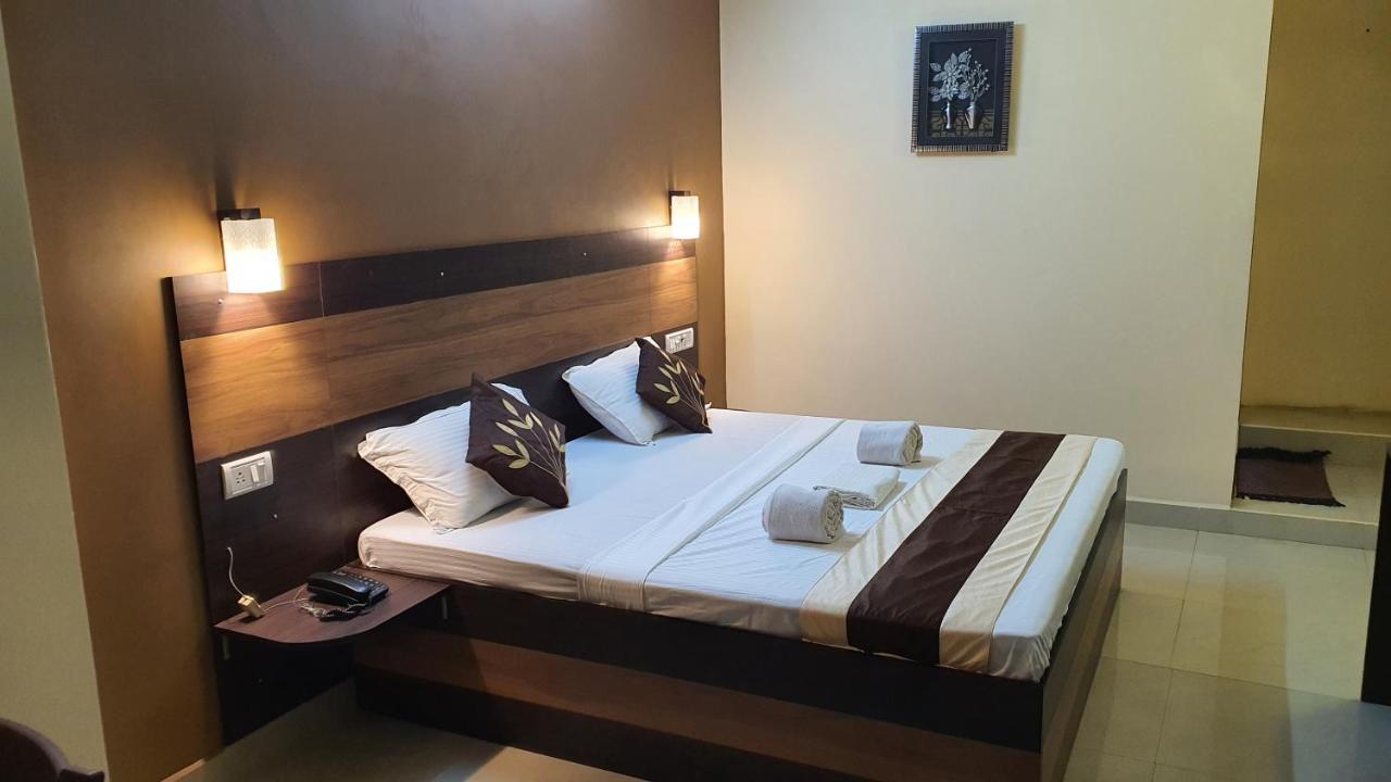 Hotel S4 Residency Chennai Exterior foto
