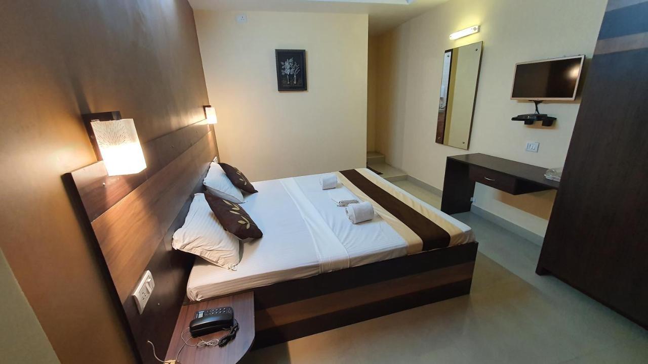 Hotel S4 Residency Chennai Exterior foto